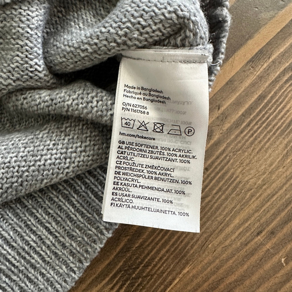 Divided Womens H&M Striped Cropped Sweater Size S Gray - Picture 5 of 6